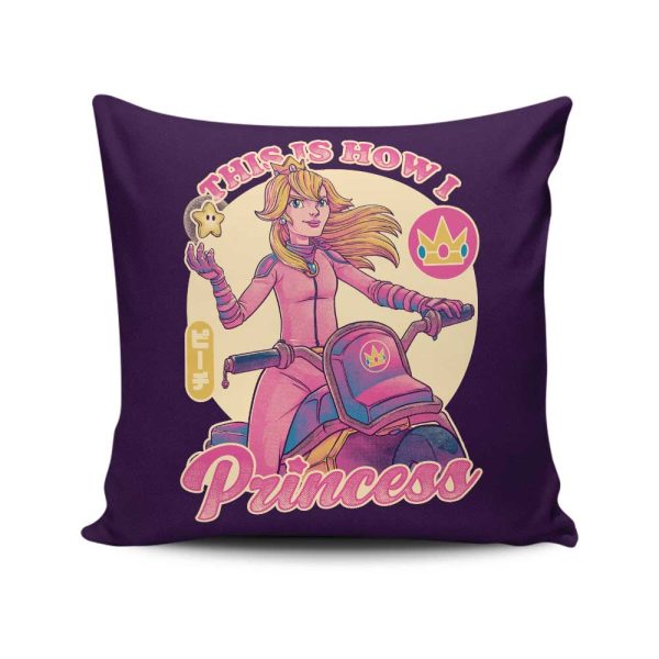 How I Princess - Throw Pillow Fashion
